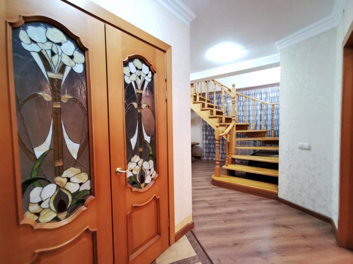 Penthouse With 3-Bedrooms Almaty Exterior photo